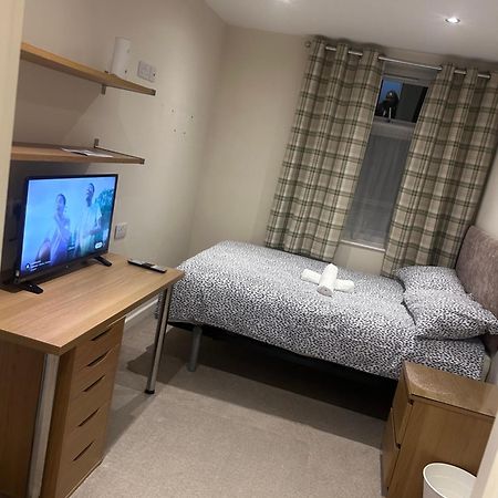 Seaford Guest House Pri Stoke-on-Trent ภายนอก รูปภาพ